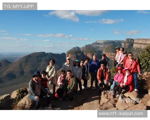 墨美洲足球队奋勇争先展现团队精神与竞技魅力的精彩之旅